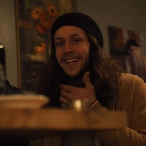 Meet your Posher, Louis-philippe